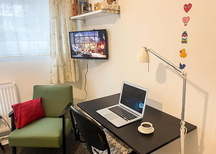 Centrally Located Comfortable Room In London